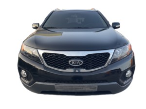 โซเรนโต ปี 2011 พวงมาลัยซ้าย เครื่องยนต์ดีเซลเทอร์โบ รถ SUV มือสองนำเข้าจากเกาหลี เกียร์อัตโนมัติ ขับเคลื่อนสี่ล้อ 7 ที่นั่ง เบาะหนัง สีเข้ม หลังคาซันรูฟแบบพาโนรามา - Product Image 2