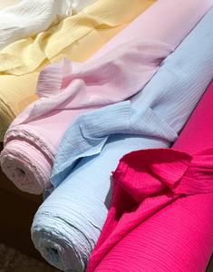 Vente en gros <span class=keywords><strong>pas</strong></span> <span class=keywords><strong>cher</strong></span> 100% <span class=keywords><strong>coton</strong></span> peigné bébé couches mousseline tissu froissé crêpe <span class=keywords><strong>Double</strong></span> crêpe <span class=keywords><strong>gaze</strong></span> tissu <span class=keywords><strong>de</strong></span> chine - Product Image 1