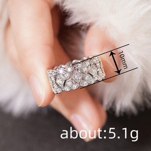 Anello con design geometrico cavo, anello classico da donna - Product Image 4
