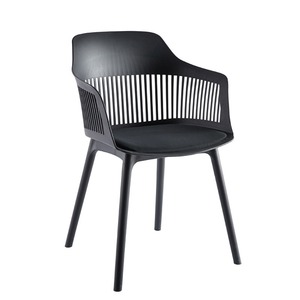 Chaise TUQ <span class=keywords><strong>2026</strong></span>, chaises en plastique durables avec dossier respirant, design moderne, vente en gros, empilable, chaise de salle à manger en plastique PP pour café - Product Image 2
