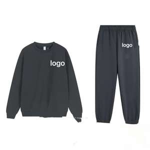 Bleiben Sie im Winter Warm und Stilvoll mit Hochwertiger, Atmungsaktiver 2-Teiliger Damen-Trainingsanzug. Weich und perfekt für Freizeitkleidung - Product Image 5