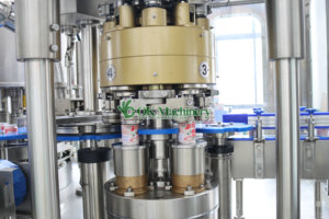 Ligne de fabrication et de remplissage automatique de canettes de soda PET pour boissons gazeuses, petite machine de remplissage de boissons gazeuses, prix <span class=keywords><strong>usine</strong></span> - Product Image 5