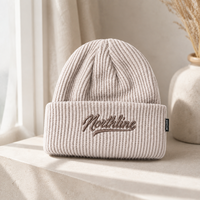 Berretto in Maglia con Logo Personalizzato e Nappina, Etichetta in Pelle Ricamata OEM, Cappello Invernale Unisex di Alta Qualità, Fornitore all'Ingrosso