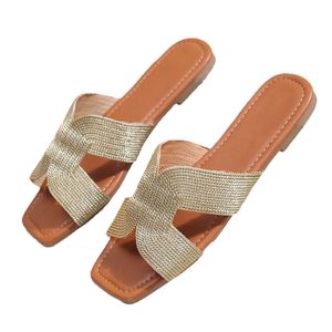 Sandales en cuir véritable multifonctionnelles pour femmes, style plage estival, mode américaine, motif géométrique intemporel, semelle épaisse - Product Image 1