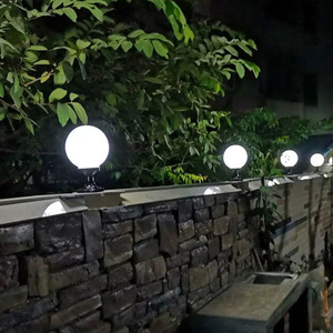 250MM Globe Pilier Lumières Acrylique Forme Clôture Extérieure Solaire LED Ball Gate Light Solaire Alimenté Pilier Lumière Avec Boule Caractéristique - Product Image 3