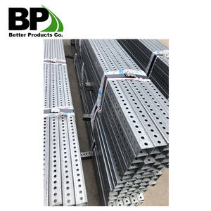 Postes cuadrados de acero galvanizado - Product Image 1