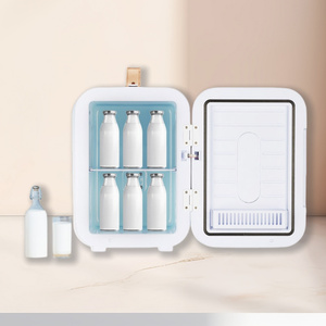 Mini réfrigérateur simple 12L technologie <span class=keywords><strong>de</strong></span> semi-conducteur à double usage pour dortoir salle <span class=keywords><strong>de</strong></span> <span class=keywords><strong>location</strong></span> maison ou <span class=keywords><strong>voiture</strong></span> stockage <span class=keywords><strong>de</strong></span> beauté - Product Image 1