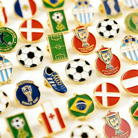 Broche personnalisée en émail dur ou souple, broche en métal, souvenir de football, anime, épingles de chapeau personnalisées