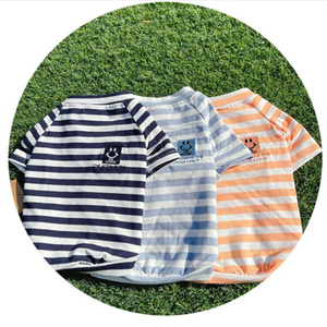 Nueva moda a rayas para <span class=keywords><strong>perros</strong></span> y dueños, ropa a juego para primavera y verano, ropa para <span class=keywords><strong>perros</strong></span> y humanos, camiseta para <span class=keywords><strong>perros</strong></span> pequeños <span class=keywords><strong>cachorros</strong></span> - Product Image 4