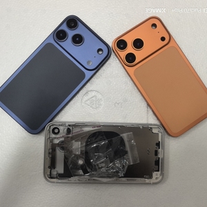 Umbau-Kit für iPhone 11 Gehäuse: Verwandeln Sie Ihren 11 in einen 17 Pro oder XR – Konvertieren Sie das 11 zu einem 17 Pro Rückseiten-Gehäuse - Product Image 1