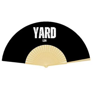 Éventail en bambou écologique de 21 cm, imprimé sur mesure, peint à la main, avec pompon, idéal pour les mariages et les promotions - Product Image 2