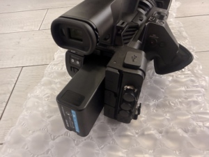 กล้องวิดีโอแบบพกพา PXW-Z280V พร้อมช่องใส่การ์ดหน่วยความจำ บันทึกวิดีโอความละเอียด 4K HD ตอบโจทย์ความต้องการในการผลิตสื่อแบบครบวงจร - Product Image 4