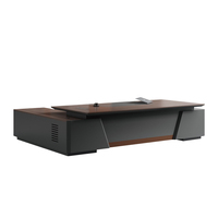 Bureau de direction modulaire de luxe moderne en bois, mobilier commercial pour directeur, PDG, manager, immeuble de bureaux, design élégant