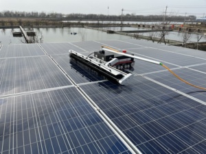 <span class=keywords><strong>Robot</strong></span> de limpieza de paneles solares con <span class=keywords><strong>control</strong></span> remoto tipo oruga, Cepillo giratorio, <span class=keywords><strong>Robot</strong></span> limpiador Solar fotovoltaico - Product Image 2