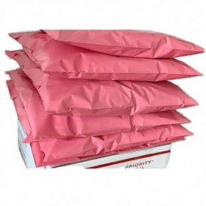 ถุงส่งของสีชมพูขนาด 10x13 นิ้ว จำนวน 100 ใบ  หนา ทนทาน ผลิตจากโพลี 2 มิล ปิดผนึกเองได้ จัดส่งภายใน 2-5 วัน แข็งแรง เหมาะสำหรับเสื้อผ้า - Product Image 3