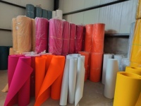 Tapis de protection de sol en feutre non tissé OEM ODM écologique, antidérapant, non adhésif, léger, respectueux des animaux, uni