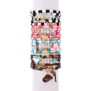 Ensemble de bracelets personnalisés en perles de pâte polymère douce de style western multicolores, 6 pièces/ensemble, avec breloque en forme de botte de cow-girl rose - Product Image 2