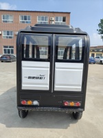 Rickshaw électrique 60V 2000W à trois roues, cabine élégante, tuk-tuk pour passagers adultes, carrosserie fermée, nouveau taxi électrique, directement de l'usine