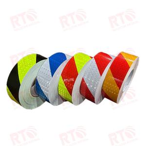 شريط عاكس للإعلانات ذاتي اللصق، شريط تحذير على شكل سهم، شريط أمان للمركبات والشاحنات، ملصق عاكس - Product Image 5