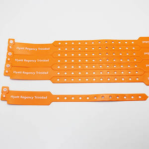 สายรัดข้อมือพีวีซีแบบนุ่มปรับแต่งได้สายรัดข้อมือ NFC RFID พร้อมการควบคุมการเข้าถึง125กิโลเฮิรตซ์และ13.56MHz - Product Image 3