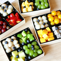 Boîte à fruits carrée transparente jetable à quatre compartiments avec couvercle, en matériaux recyclés, pour fruits coupés, collations et cadeaux