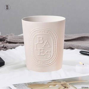 Vela Diptyque Baies en Vaso de Cerámica Cilíndrico, Porta Fragancias Vacío, Set de Regalo - Product Image 3