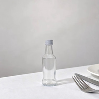 Botol Minuman Keras Kaca Bening Mini 50ml Dengan Tutup Sekrup Botol Kaca Kecil Kosong untuk Kemasan Minuman Anggur Whiskey Spirit.