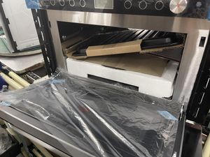 Capacité de <span class=keywords><strong>32l</strong></span> avec verrouillage de sécurité pour enfant, four à <span class=keywords><strong>micro</strong></span>-ondes numérique noir intégré - Product Image 4