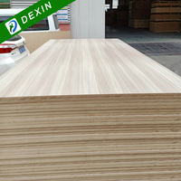 Vente en gros de feuilles de bois MDF stratifié mélaminé de couleur bois grainé 4x8 pour meubles