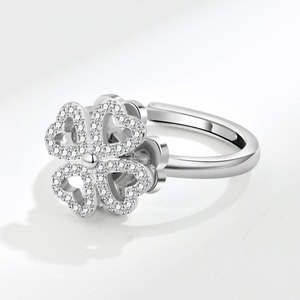 Bagues rotatives trèfle à quatre feuilles ajustables en zircon plaqué or cuivre, bijoux anti-stress personnalisés pour femmes - Product Image 4