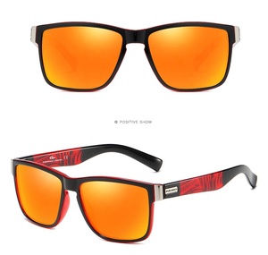 Gafas de Sol Polarizadas UV400 DUBERY 2026 Unisex para Adultos, Montura de PC Azul y Transparente, Gafas de Sol Gruesas Paranoid 2024 para Hombre y Mujer - Product Image 2