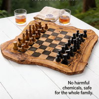 Plateau d'échecs rustique en bois massif avec porte-verres à vin, plateau d'échecs en bois fait main pour bar à domicile, cadeau pour soirée de jeux en famille