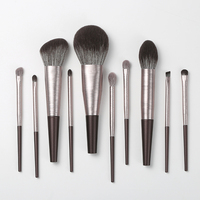 Ensemble de 10 pinceaux de maquillage professionnels en bois, personnalisés en usine, pinceau plat pour l'application du correcteur sur le visage, ne gêne pas la peau