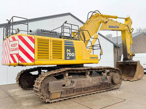 Haute qualité utilisé pour la pelle sur chenilles Komatsu PC700LC-8 65ton faible nombre d'heures de travail avec moteur et composants de base du moteur à vendre - Product Image 5
