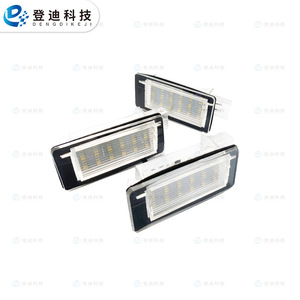 Luz de Matrícula de Tecnología Dengdi 8200013577, Carcasa Transparente, Luz Blanca, Tipo Empotrado, Distancia entre Orificios de 205 mm - Product Image 4