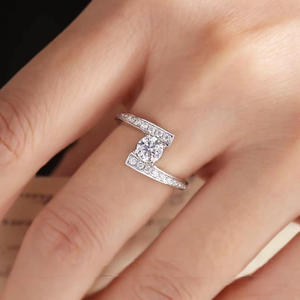 Preço por atacado Moissanite Anéis De Casamento para As Mulheres VVS D Cor 1 Carat Torção Forma S925 Anéis Promessa De Prata - Product Image 2