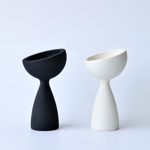 กระถางต้นไม้ปูนซีเมนต์ดีไซน์สร้างสรรค์ทรงเอวเล็ก พร้อมหินกระจายกลิ่น ภาชนะใส่ต้นไม้ ไม้ประดับอากาศ ลูกมอส ชุดปลูกต้นไม้บนโต๊ะ - Product Image 4