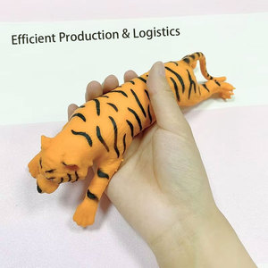 Jouet anti-stress créatif Jincan TPR en forme de tigre rempli de sable, jouet à presser pour garçons, en mousse à récupération lente - Product Image 3