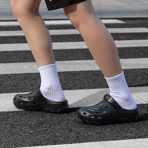 Deran OEM 2025 <span class=keywords><strong>pas</strong></span> <span class=keywords><strong>cher</strong></span> en gros plage trou chaussures mode femmes hommes été unisexe jardin sabots chaussures pantoufles sandales - Product Image 5