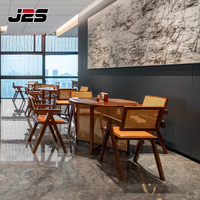 Ensemble de mobilier de restaurant J2S commercial moderne en bois, table ronde de luxe sur mesure pour hôtel, chaise en rotin, projet de mobilier
