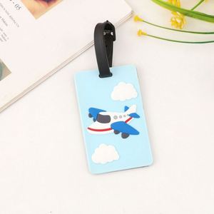 Étiquettes de bagages en PVC souple personnalisées, design luxueux et tendance, conçues pour les bagages à main - Product Image 3