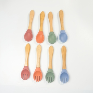 Ensemble cuillère et fourchette pour bébé en silicone de qualité alimentaire certifié 100 %, sans BPA, pour tout-petits, enfants, couverts, vaisselle, kit de repas - Product Image 1