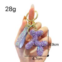 Meilleure Vente Porte-clés Chien Ballon en Strass Dessin Animé Créatif Accessoire de Voiture Tendance pour Femme Porte-clés Chien Bling en Strass