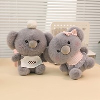 En gros, Jouets en peluche animaux chef mignons, poupées pour machine à griffes, avec tablier de cuisinier, prix pour machine à griffes, cadeaux pour enfants, logo personnalisé, usine OEM ODM