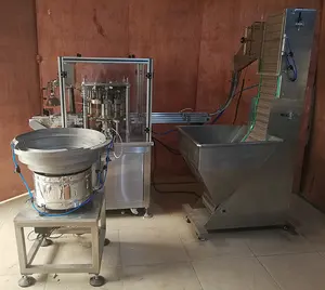 China Lieferant Automatische Dreh Flasche Kappe & Ring Montage Maschine