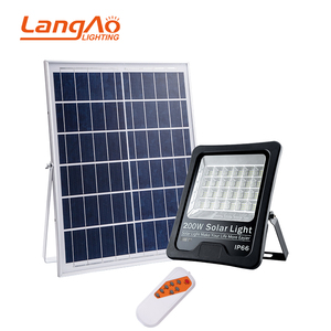 en la superficie caliente blanco <span class=keywords><strong>puro</strong></span> de alta lumen al <span class=keywords><strong>aire</strong></span> libre impermeable ip66 llevó la luz de inundación solar 200w - Product Image 1