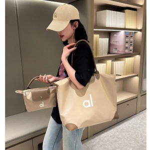 Nuevo Diseño de Marca de Lujo, Juego de <span class=keywords><strong>2</strong></span> Piezas, Bolso Tote Informal de Gran Capacidad, Bolso Deportivo Informal para Yoga, Bolso de Hombro Retro para Mujer - Product Image 5