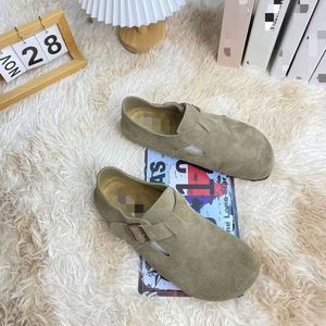 Mules de luxe décontractées à bout fermé avec semelles en liège, sandales plates vintage de haute qualité, pantoufles de créateur avec logo - Product Image 2