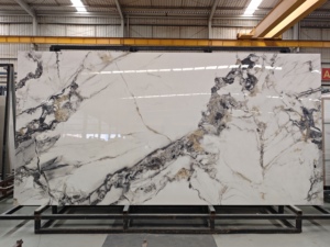 Lastra in Pietra Sinterizzata Grigia Lucida 3200x1600x12mm, Effetto Marmo di Alta Qualità per Top Cucina e Sfondo TV - Product Image 2