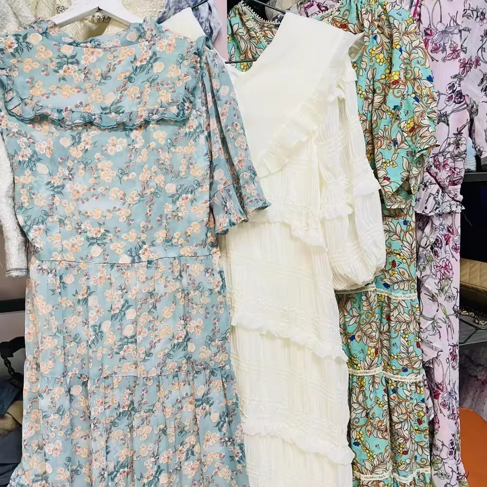Wholesale of second-hand women's cotton dresses high-quality summer clothing used clothes clean and of good quality